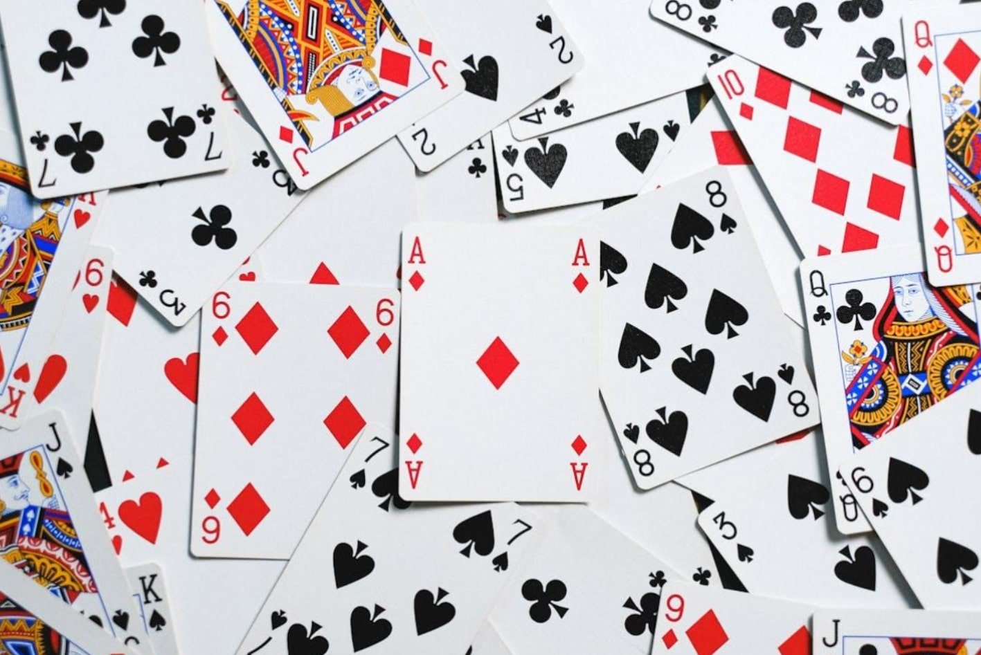 Poker: Các biến thể và những điều cần thiết